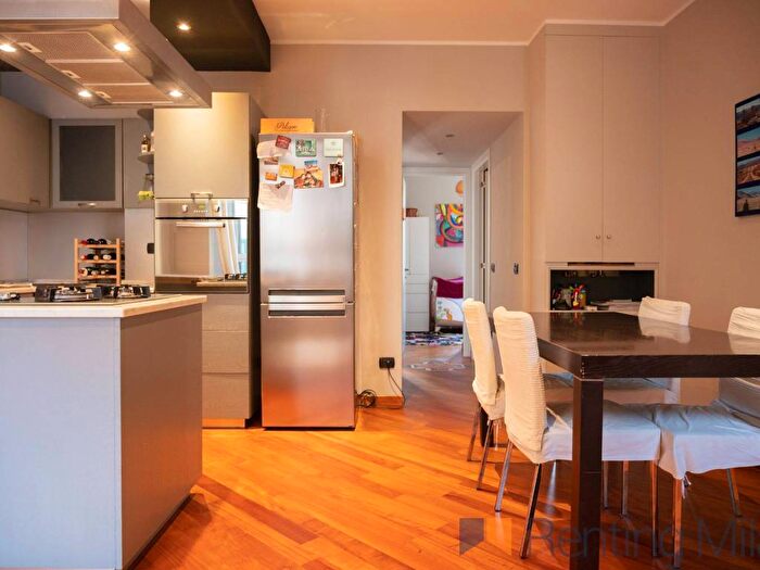 Appartamento bilocale in affitto in Piazza Tito Minniti, Isola, Milano