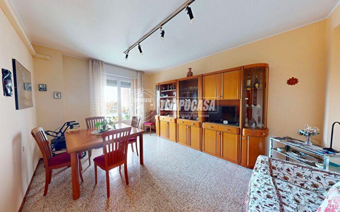 Appartamento trilocale in vendita in Via Santuario del Sacro Cuore, Milano