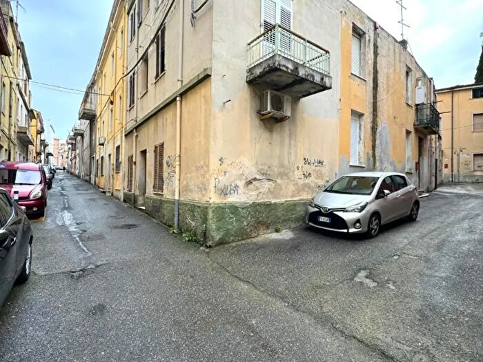 Casa quadrilocale in vendita in Via XX Settembre, Nuoro