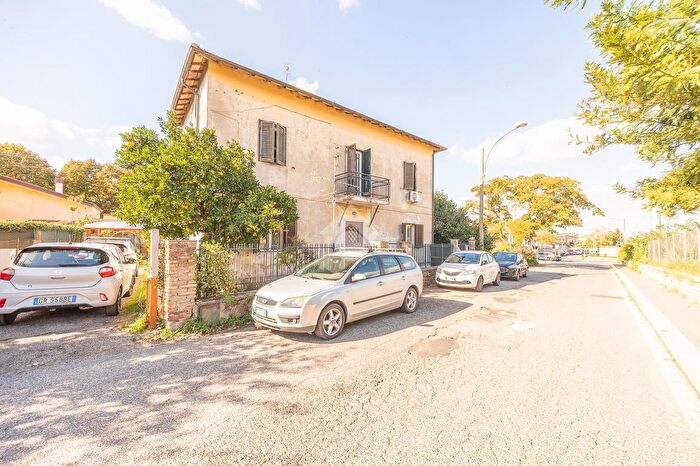 Appartamento quadrilocale in vendita in Via Torino, Albano Laziale