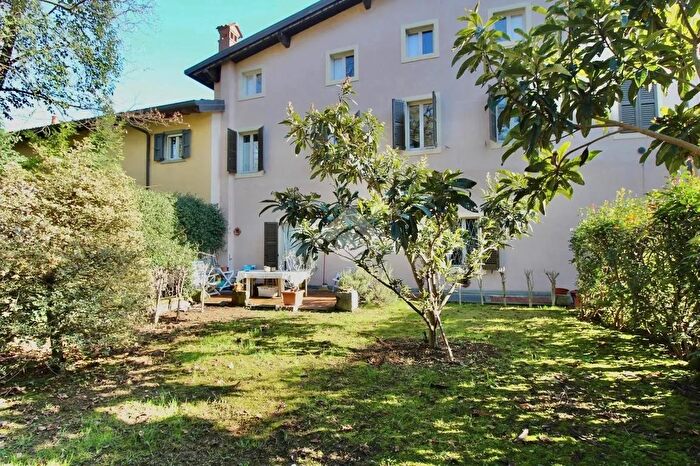 Appartamento con 5 locali in vendita in Via Venezian, Seriate