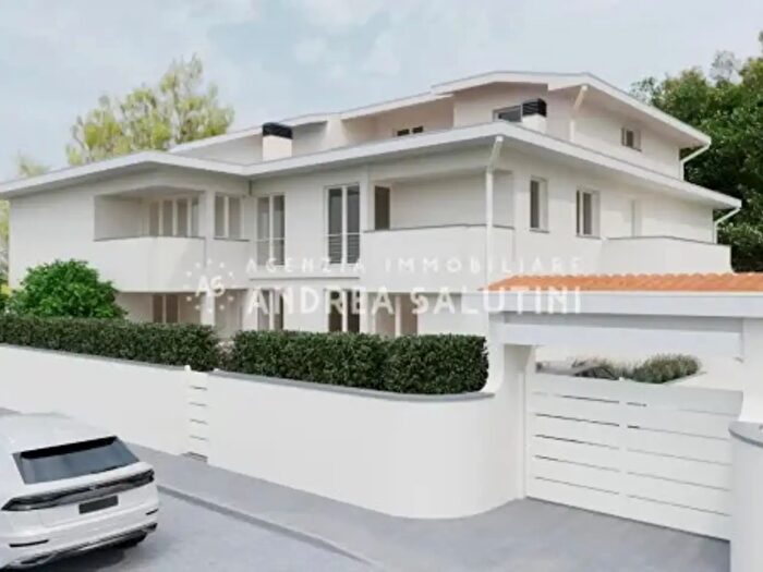 Appartamento con 6 locali in vendita in Via Alcide De Gasperi, Pontedera