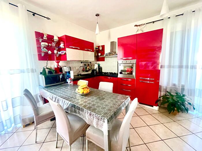 Appartamento con 5 locali in vendita in Bolano