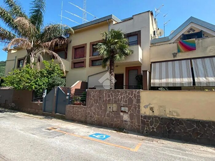 Casa quadrilocale in vendita in Via Cangio, Santa Maria A Vico