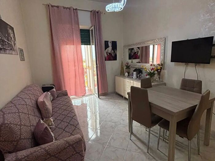 Appartamento bilocale in vendita in Via Roma Snc, Melito Di Napoli
