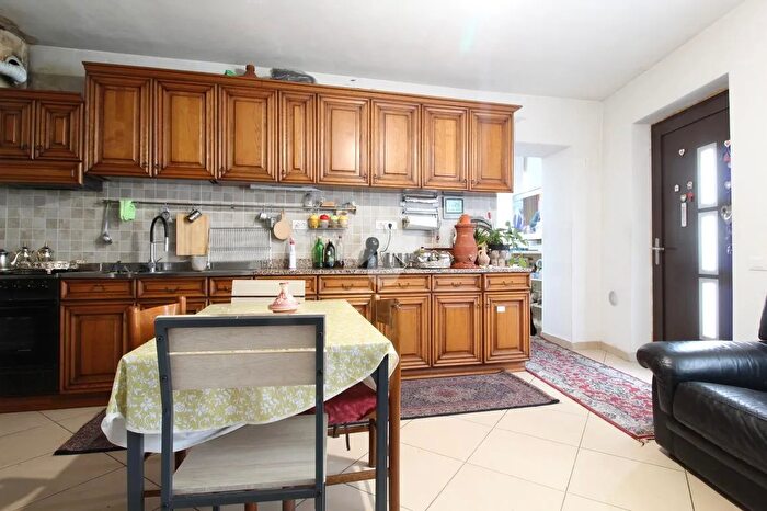 Casa trilocale in vendita in Via Cappello, Vestenanova