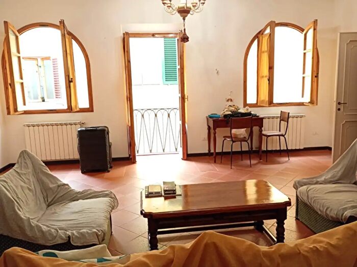 Appartamento con 5 locali in vendita in Firenze