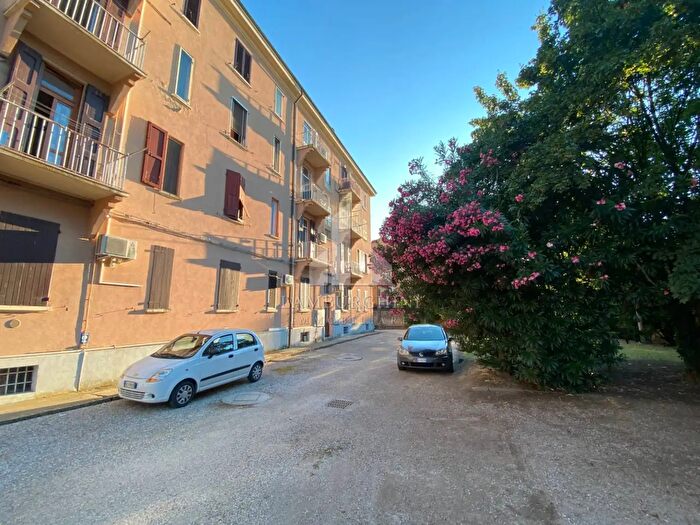 Appartamento quadrilocale in vendita in Via Arianuova, Ferrara