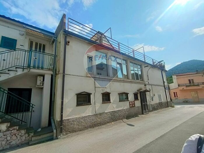 Casa con 5 locali in vendita in Via Don Panfilo Caracciolo, Bussi Sul Tirino
