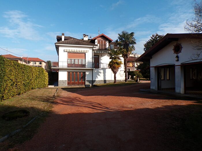 Appartamento in vendita in Varano Borghi Varese Lombardia Italia, Varano Borghi