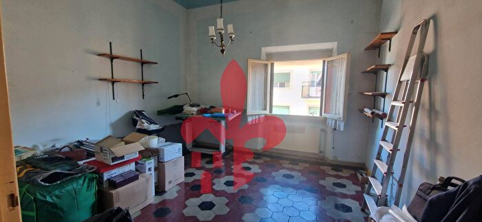 Appartamento con 6 locali in vendita in Via Alfredo Catalani, Firenze