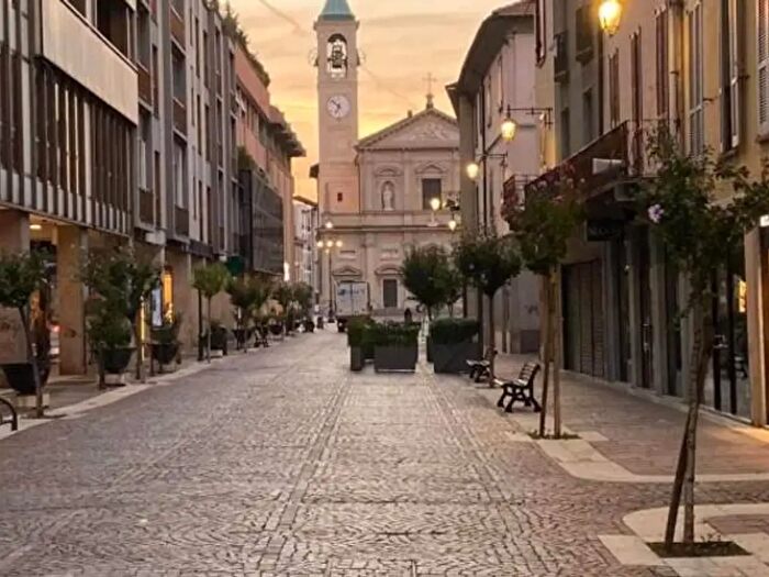 Appartamento bilocale in affitto in Via Don Luigi Monza, Saronno