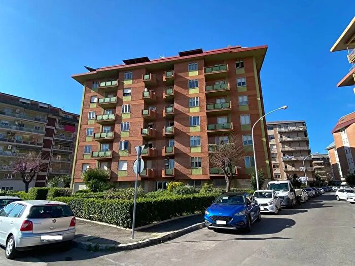 Appartamento quadrilocale in vendita in Via Lago di Varano, Grosseto