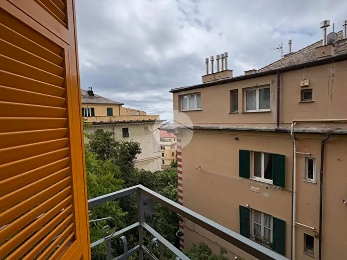 Appartamento con 5 locali in affitto in Corso Firenze, Genova