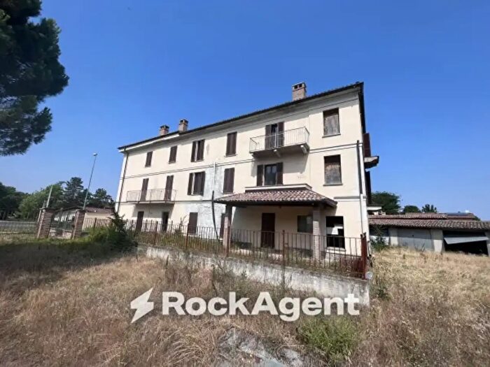 Appartamento trilocale in vendita in Via Marconi, Rivanazzano Terme