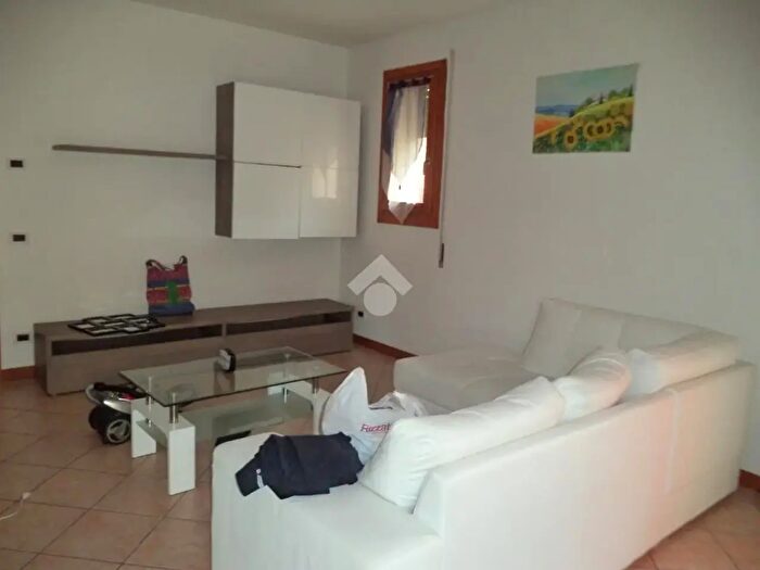 Appartamento trilocale in affitto in Resana