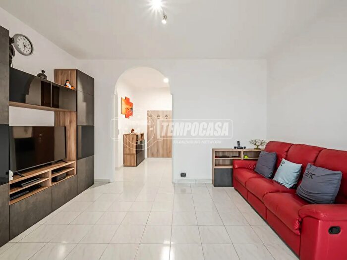 Appartamento quadrilocale in vendita in Via Giambattista Pergolesi, Trezzano Sul Naviglio