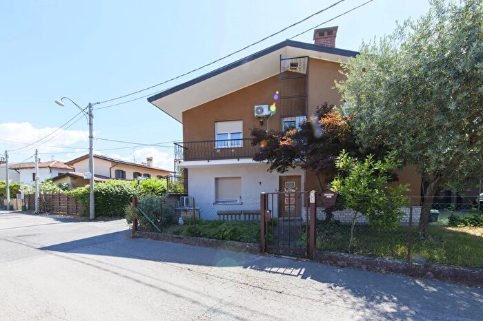 Casa con 12 locali in vendita in Gorizia Via Monte Sabotino, Gorizia