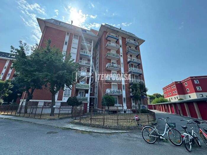 Appartamento bilocale in vendita in Via Erto, Baranzate