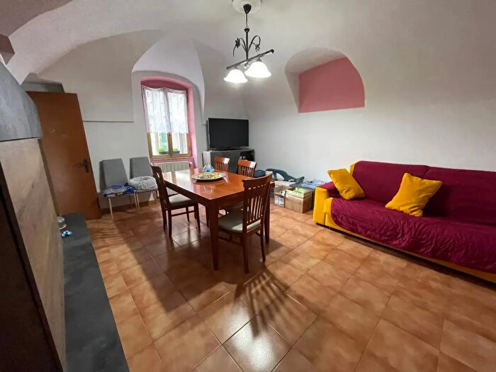 Appartamento quadrilocale in vendita in Dolceacqua