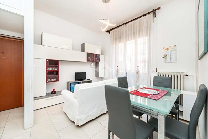 Appartamento bilocale in vendita in Via Inganni, Milano