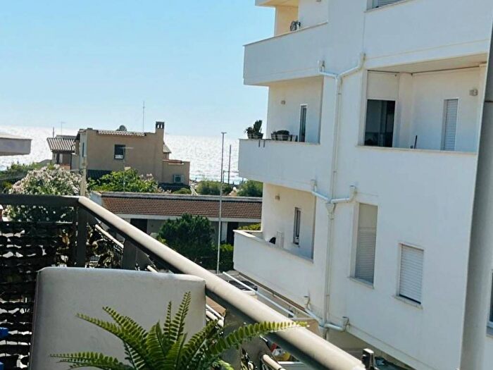 Appartamento bilocale in affitto in Viale di Focene, Focene, Fiumicino