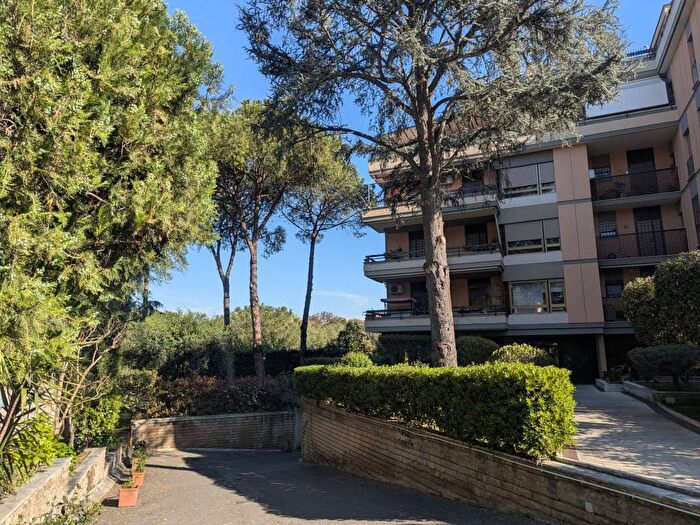 Appartamento bilocale in affitto in Via dei Faggella, Aurelio Val Cannuta, Roma
