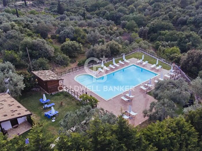 Casa quadrilocale in vendita in Contrada Chinazzo, Sortino