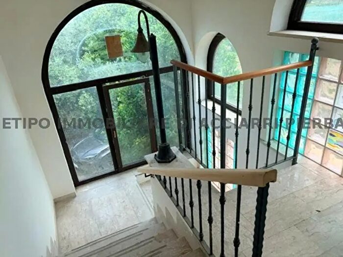 Casa con 8 locali in vendita in Contrada Montecamauro, Campofilone