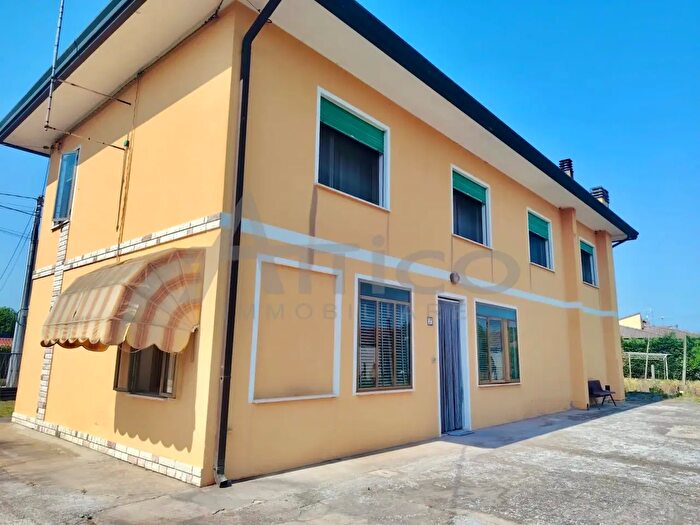 Casa con 7 locali in vendita in Boara Pisani Pd, Boara Pisani