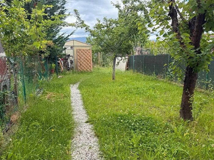 Casa con 6 locali in vendita in Capannori