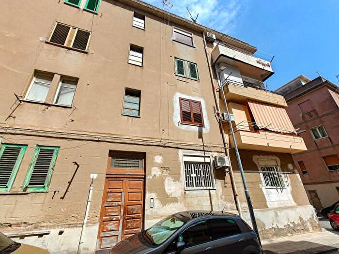 Appartamento bilocale in vendita in Via Antonino Amico, Messina