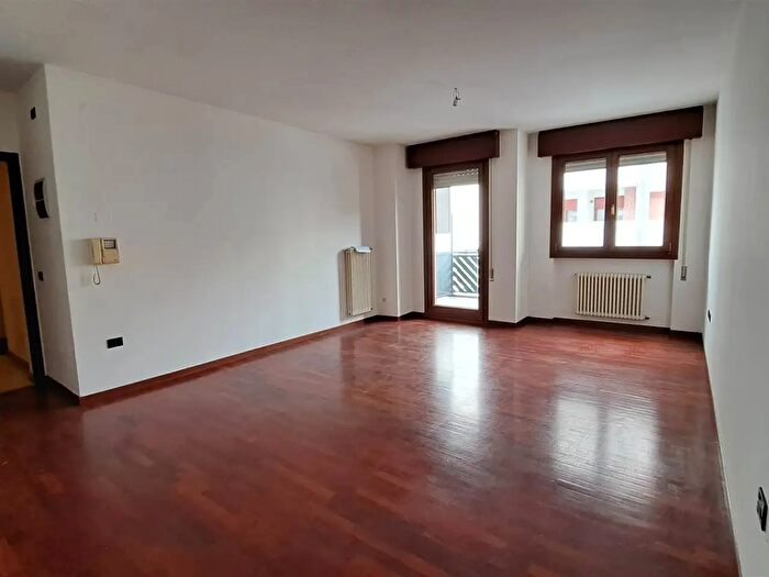 Appartamento con 5 locali in vendita in Padova