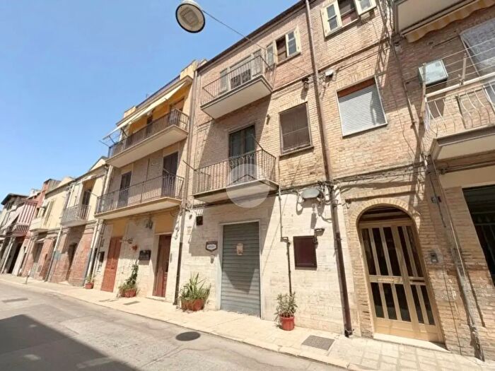 Appartamento bilocale in vendita in Via Paolo Colasanto, Lucera