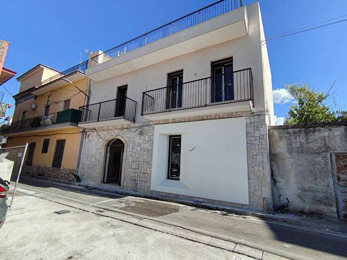 Casa con 5 locali in affitto in Via Virgilio, Centro, Marigliano