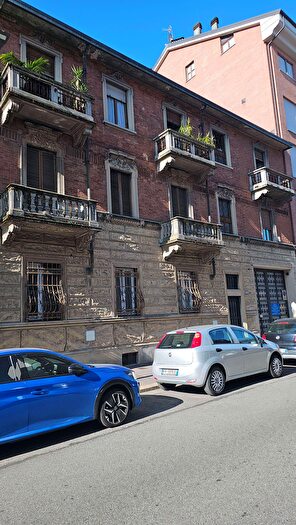 Appartamento con 7 locali in vendita in Via Pacchiotti, Torino