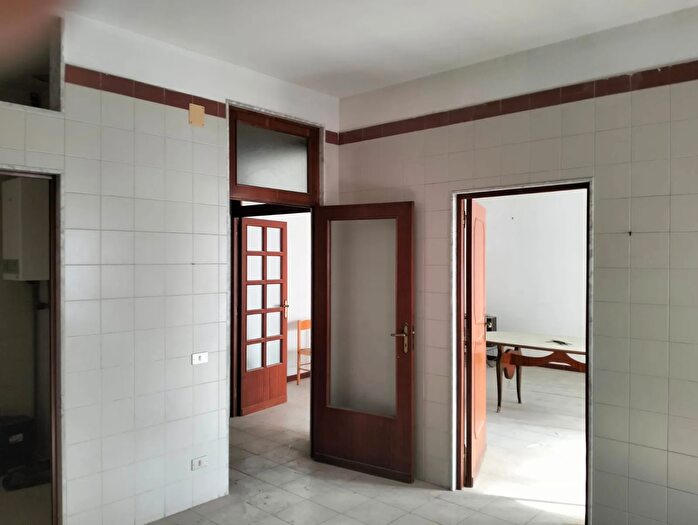 Appartamento con 6 locali in vendita in Via Giovane Italia, Andria