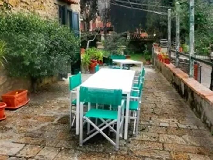 Appartamento con 9 locali in vendita in Via di Fontecorrenti, Volterra