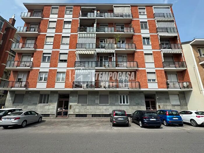 Case in Vendita e in Affitto - 3