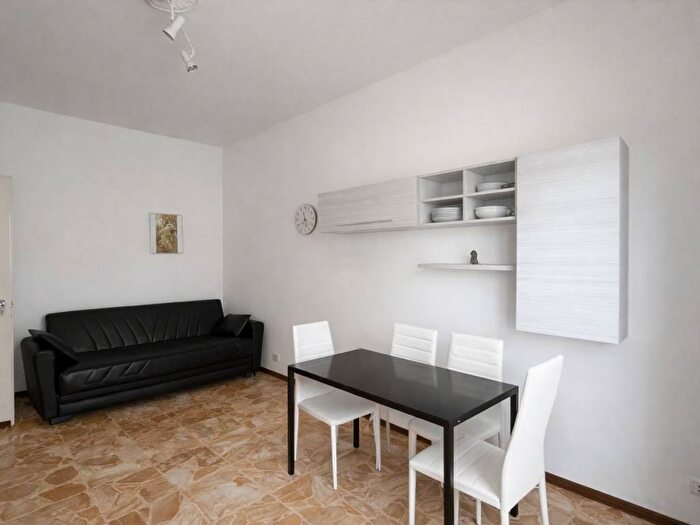 Appartamento bilocale in affitto in Via Mottarone, Centro, Arona