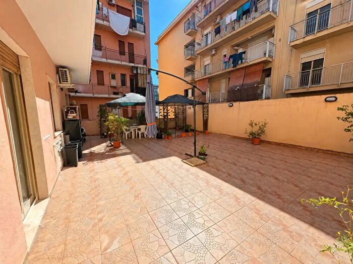 Appartamento con 5 locali in vendita in Via San Giovanni, Milazzo