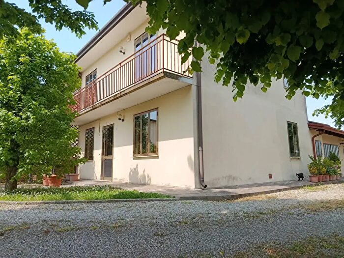 Casa con 6 locali in vendita in Via Andrea Brustolon, Vigonza