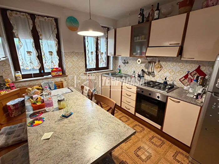 Appartamento con 11 locali in vendita in Via Luigi Alpago Novello, Belluno