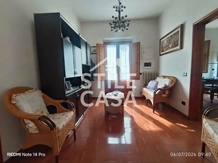 Casa con 6 locali in vendita in Elle Cerbaie Massarella, Fucecchio