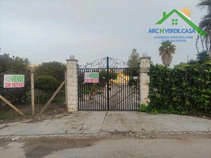 Casa trilocale in vendita in Canicatti