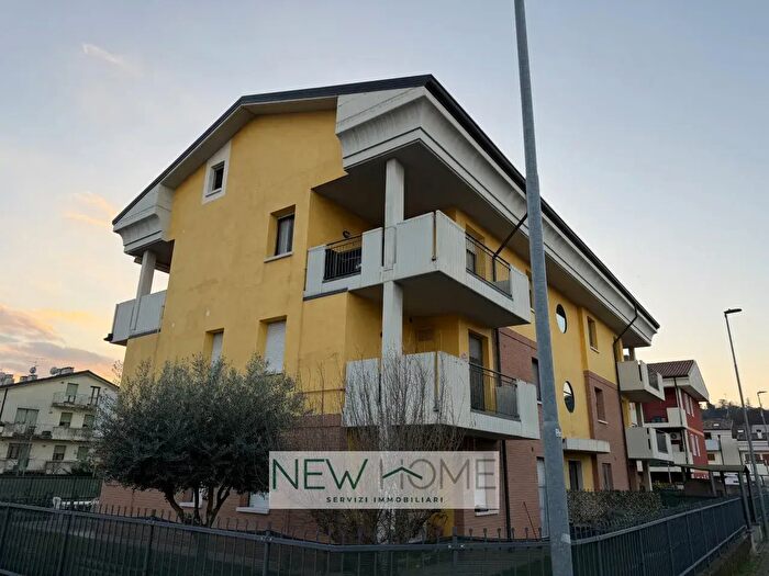 Appartamento trilocale in vendita in Via Fiume, Lavagno