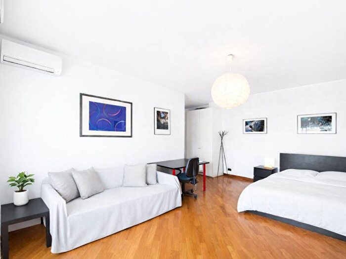 Appartamento monolocale in affitto in Via Perin del Vaga, Certosa, Milano