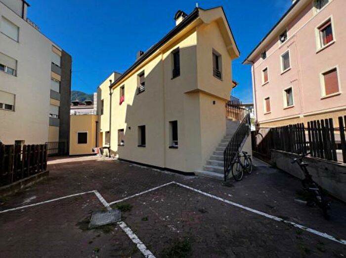 Case in Vendita e in Affitto - 2