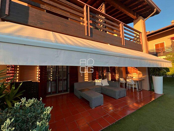 Appartamento trilocale in vendita in Via Talina, Padenghe Sul Garda