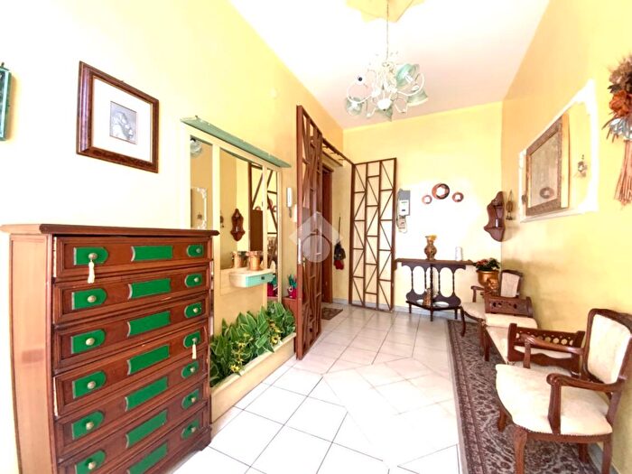 Appartamento trilocale in vendita in Via Enrico Pessina, San Giorgio A Cremano